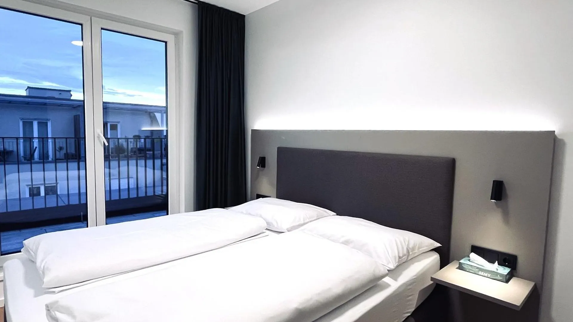 Guest house Mikes Apartments Munich